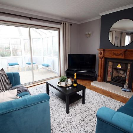 Becky'S Bungalow By Ty Sa -Spacious 4 Bed Bungalow Cardiff Esterno foto