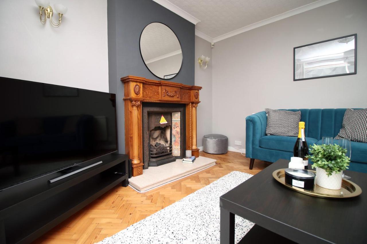 Becky'S Bungalow By Ty Sa -Spacious 4 Bed Bungalow Cardiff Esterno foto