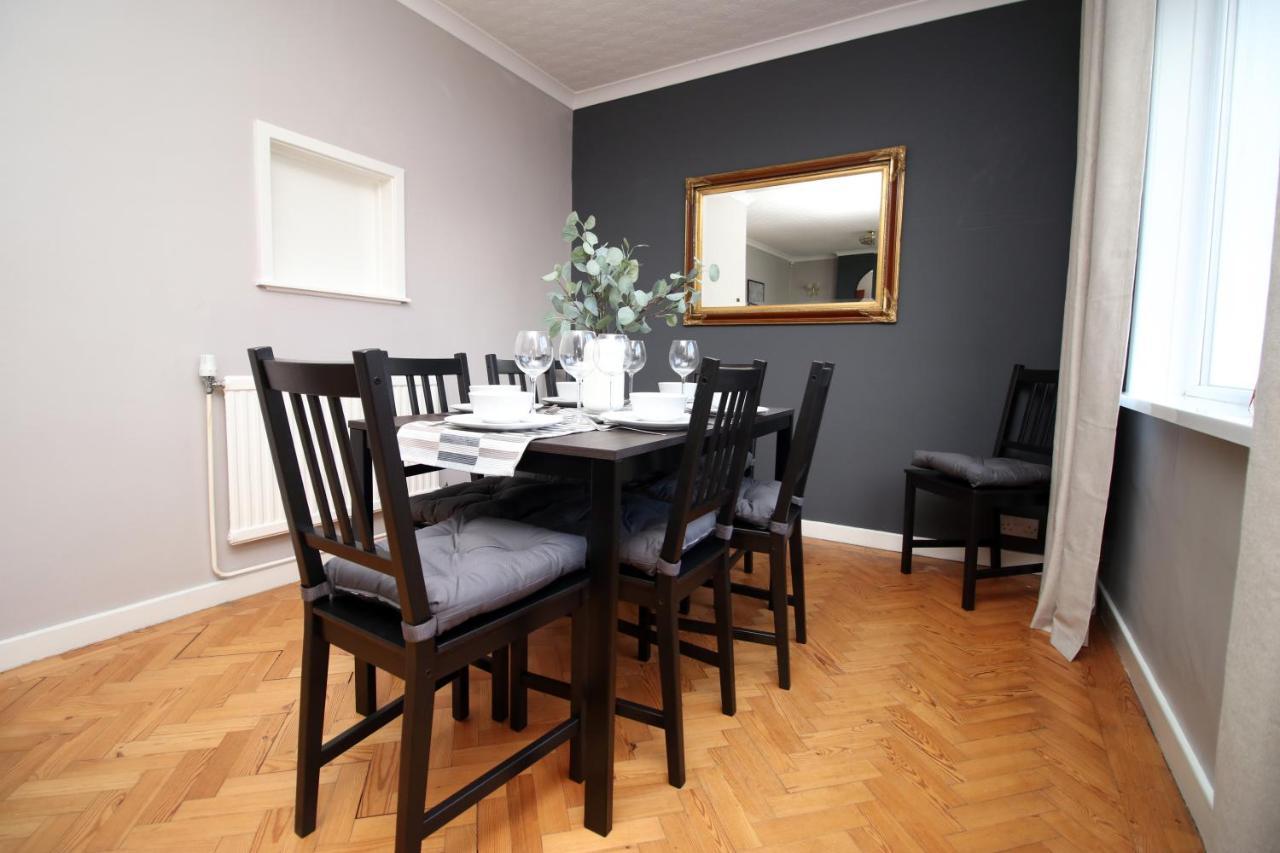 Becky'S Bungalow By Ty Sa -Spacious 4 Bed Bungalow Cardiff Esterno foto